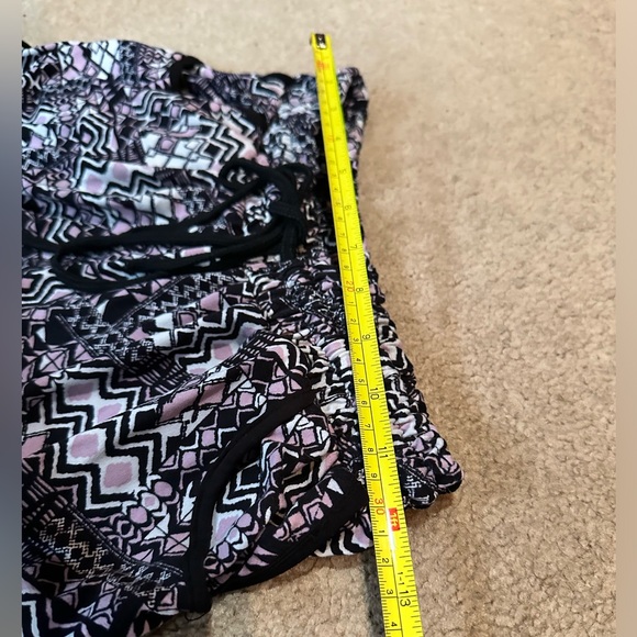 Rue 21 Girls juniors lounge shorts comfy size Medium M Black White Print - Picture 4 of 7